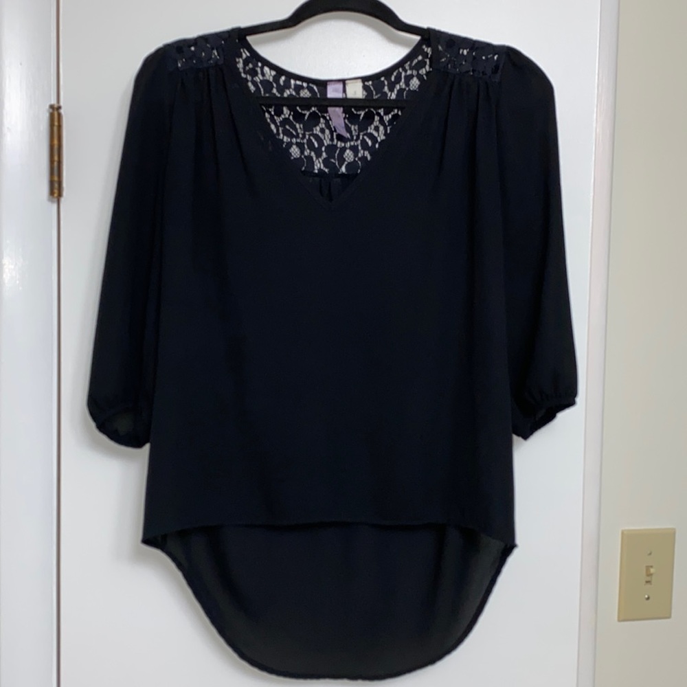 Back Blouse with Lace Detailing on Back